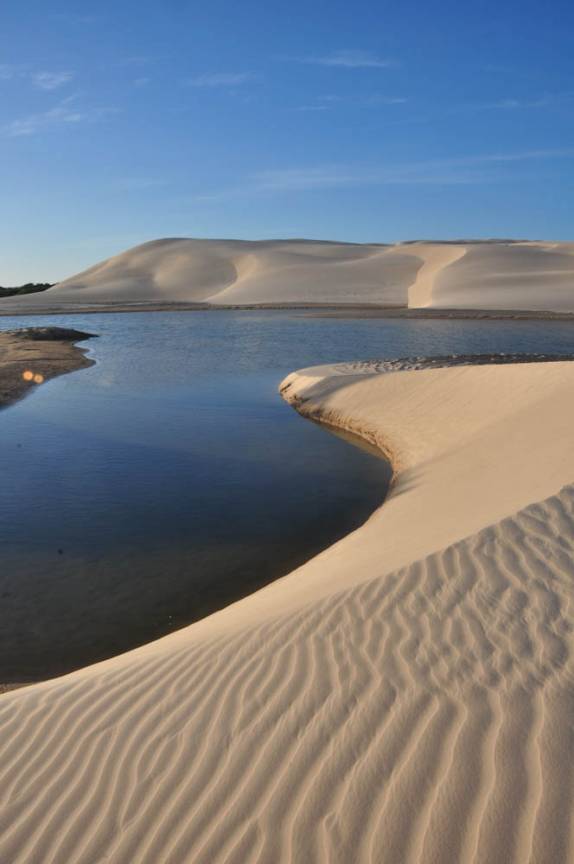 Lagoa nos Pequenos Lençóis, região de Paulino Neves - MA